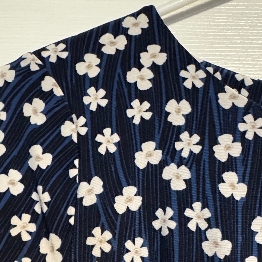 Floral Navy Dress - Picture 3 of 6
